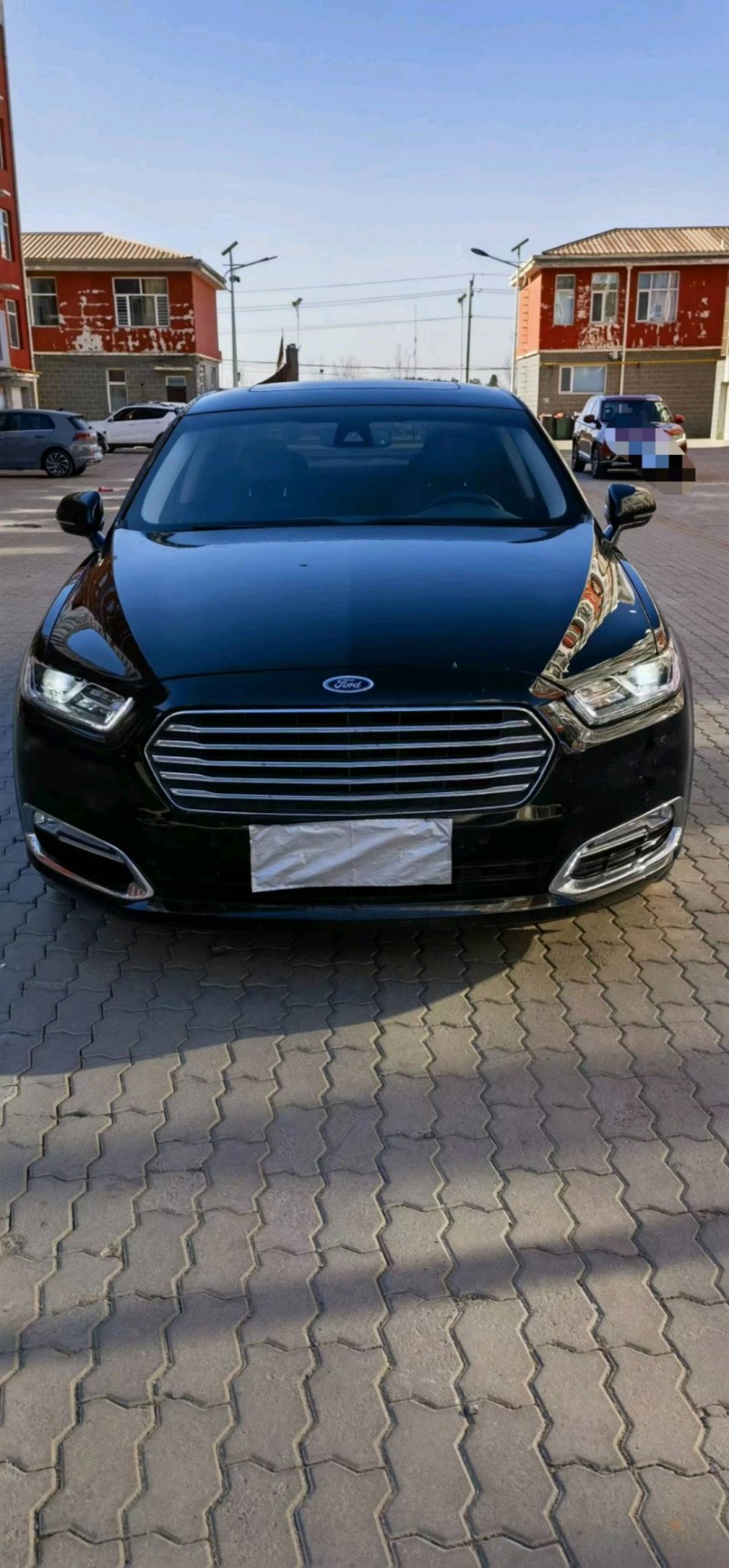 保定16年福特金牛座1