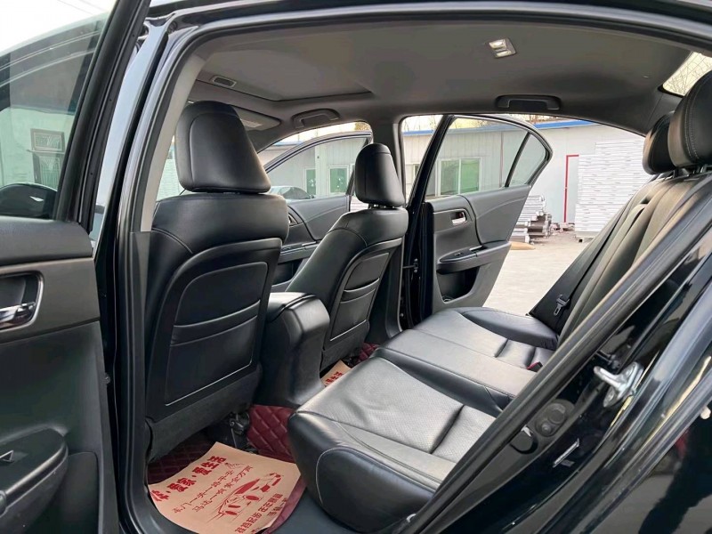 徐州14年本田雅阁2