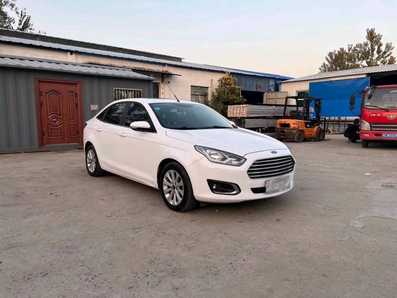 徐州15年福特福睿斯2