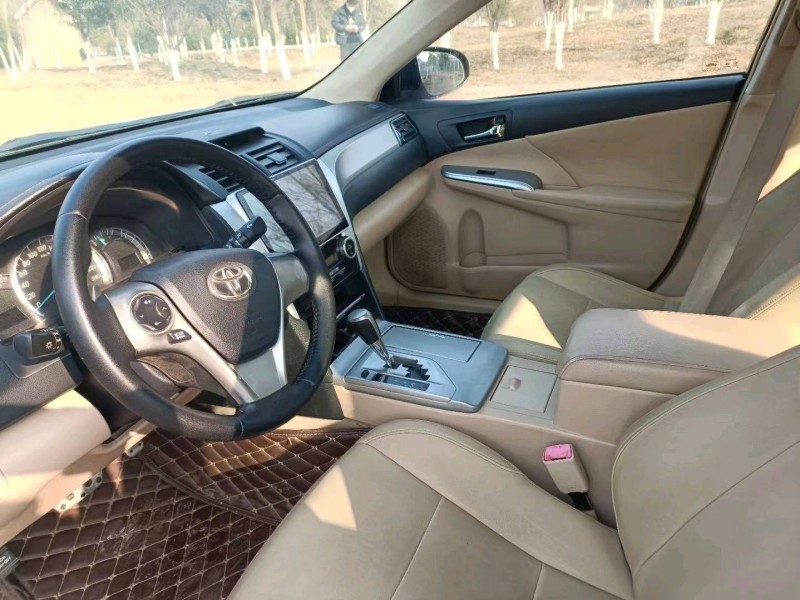 北京13年丰田凯美瑞3