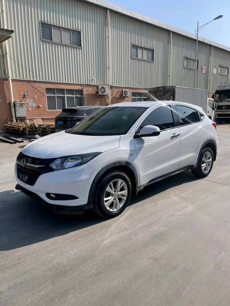 东莞16年本田缤智3