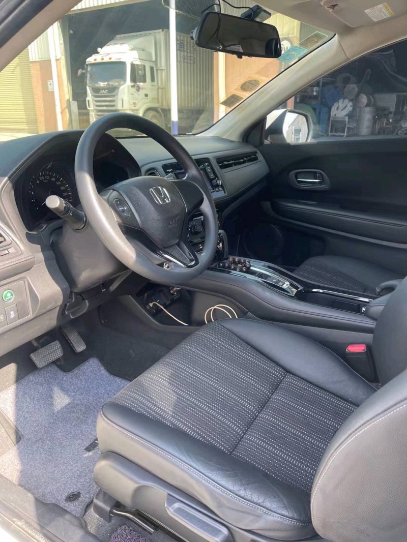 东莞16年本田缤智4