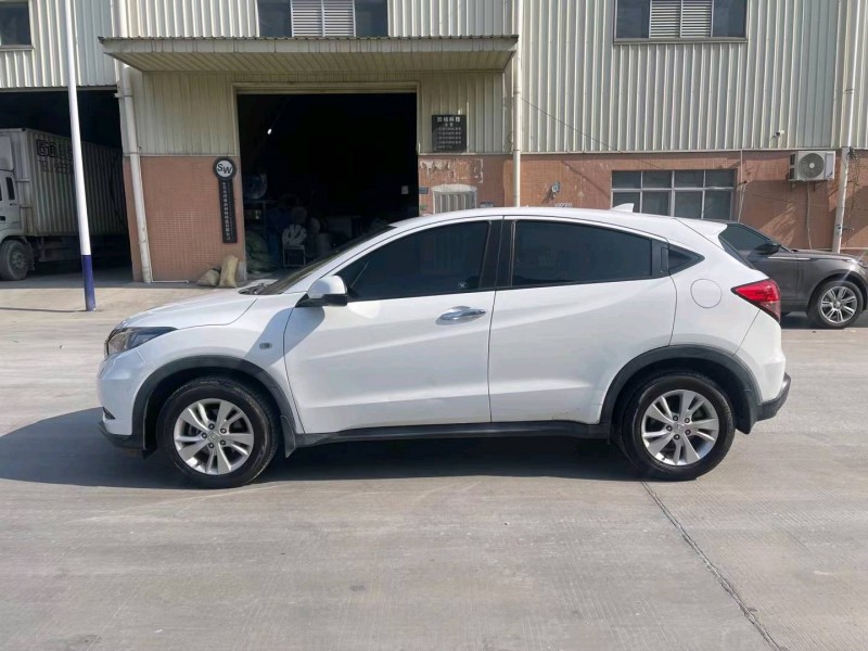 东莞16年本田缤智7