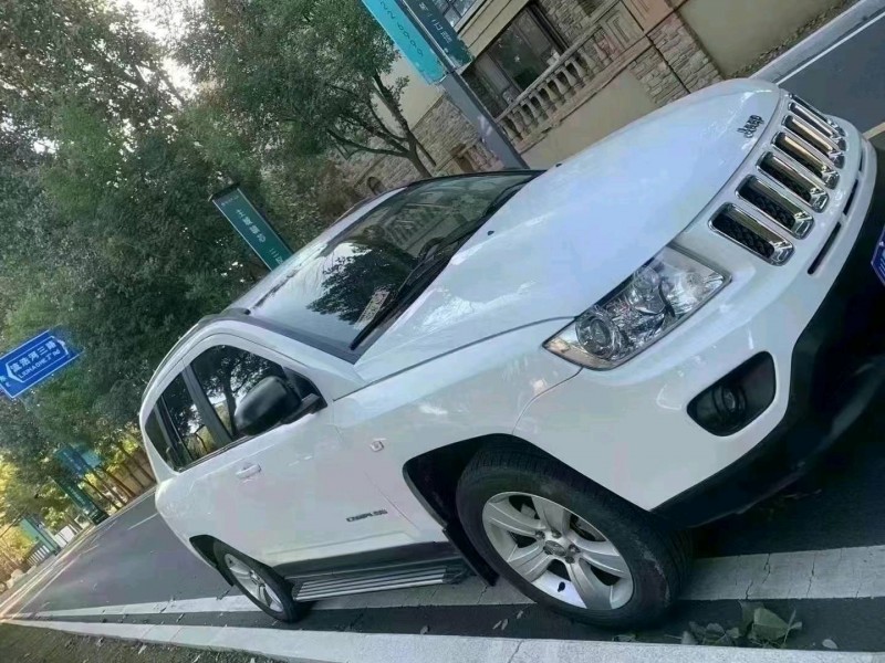 青岛13年Jeep指南者3