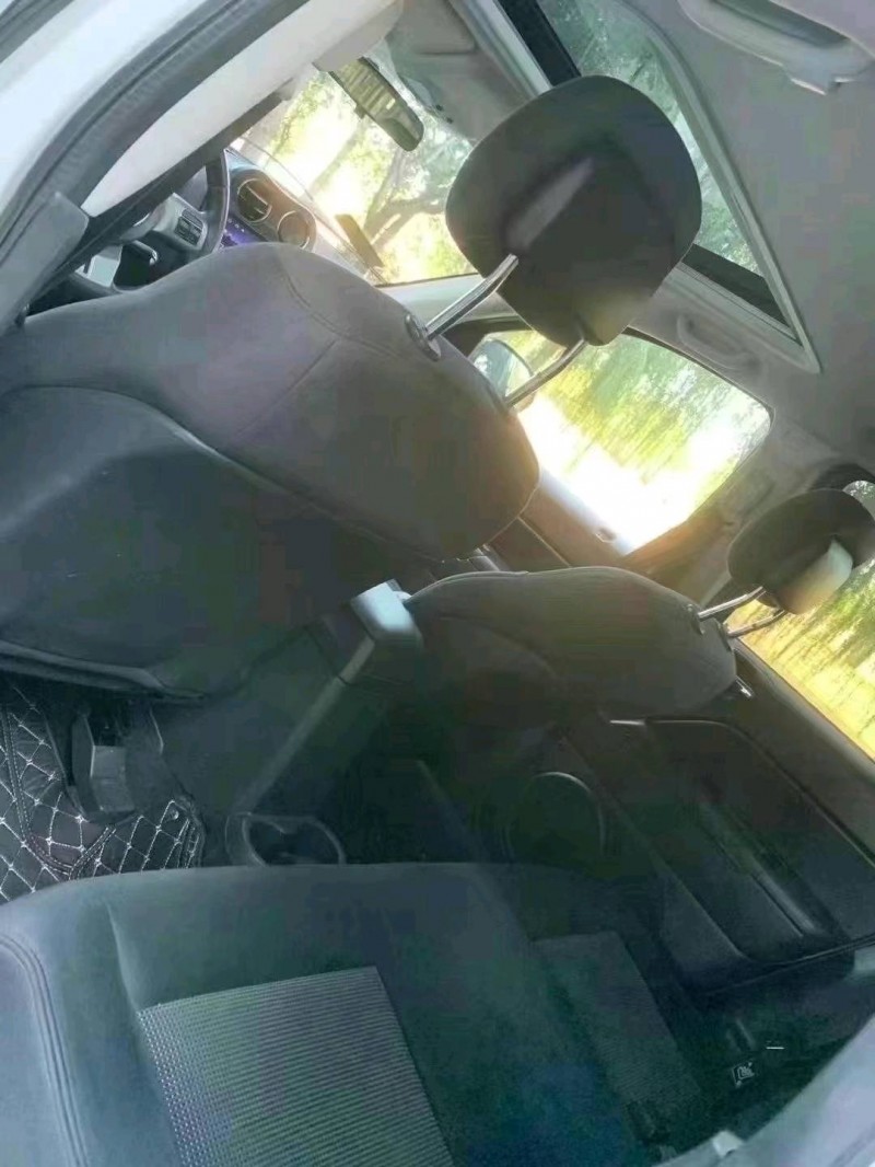 青岛13年Jeep指南者6