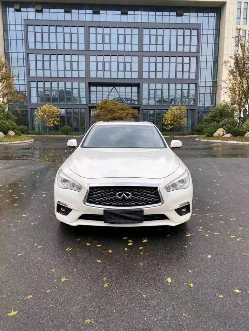 宿遷18年英菲尼迪Q50L1