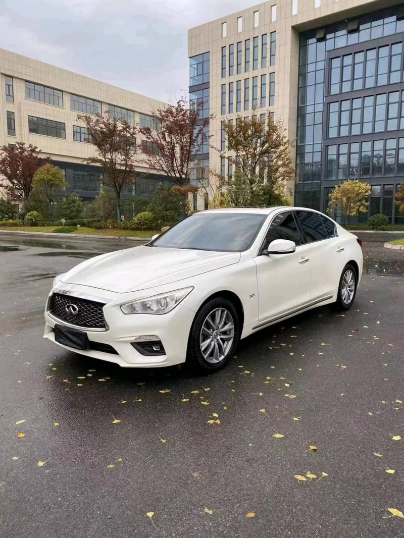宿遷18年英菲尼迪Q50L2