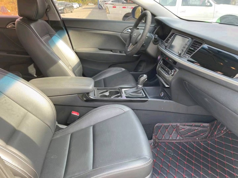 北京18年现代名图8