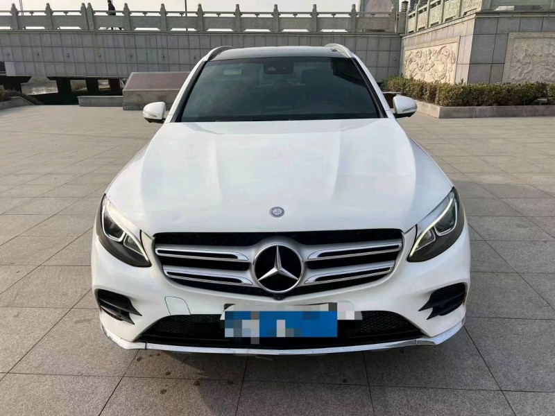 东营17年奔驰GLC1