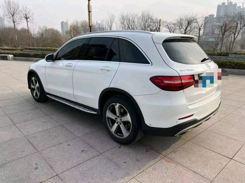 东营17年奔驰GLC7