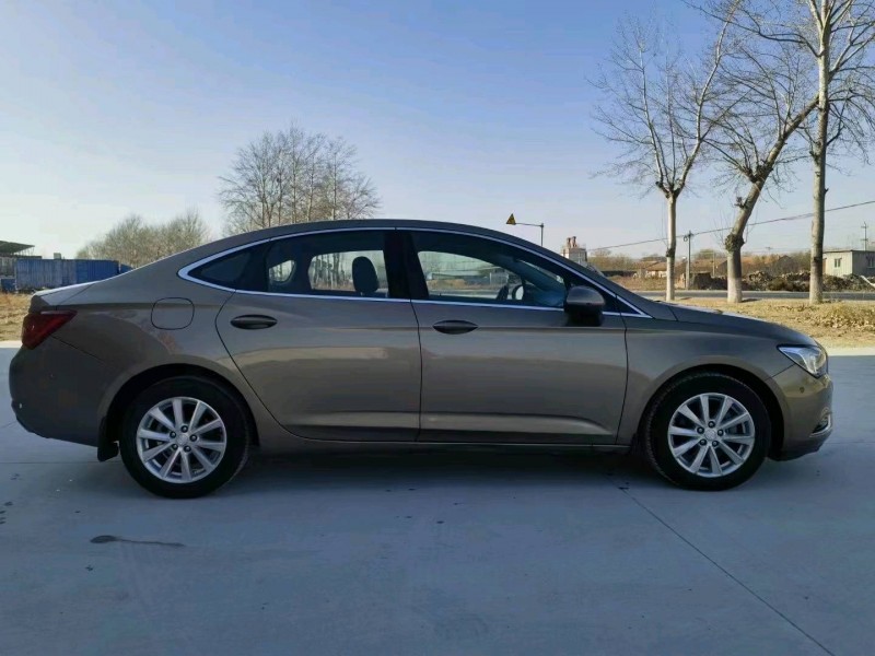 邯郸16年别克威朗6