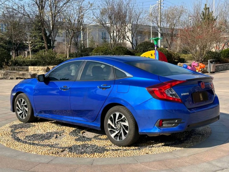 青岛18年本田思域2