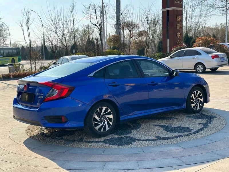 青岛18年本田思域1