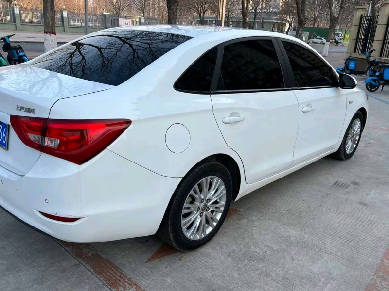 聊城16年别克英朗3