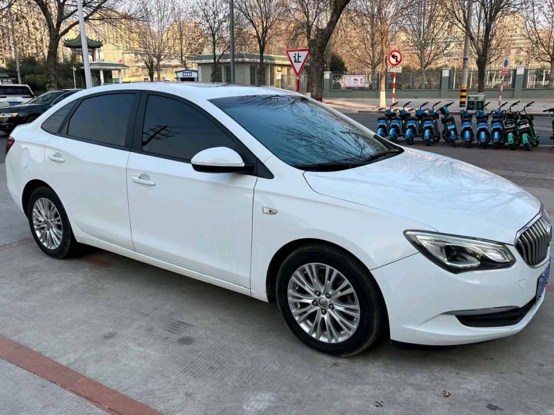 聊城16年别克英朗2