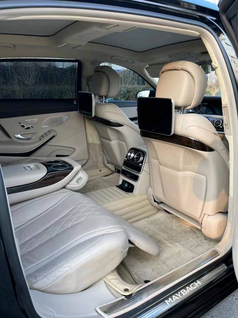 徐州16年奔驰迈巴赫S级5