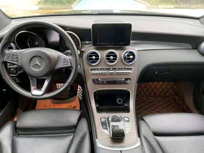 北京17年奔驰GLC7