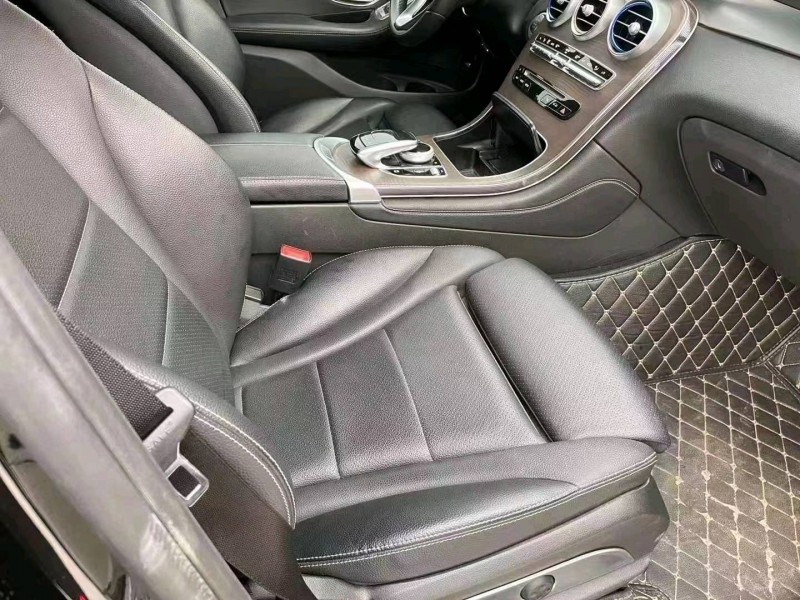 北京17年奔驰GLC8