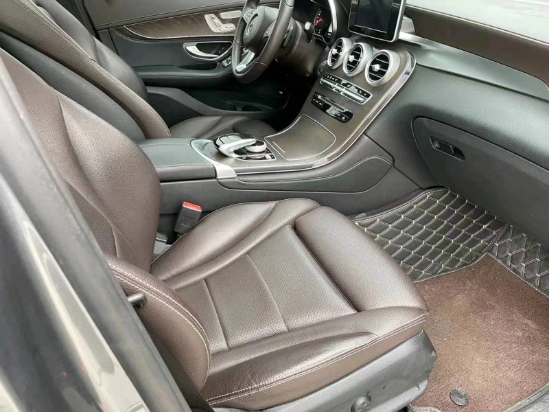 北京18年奔驰GLC8