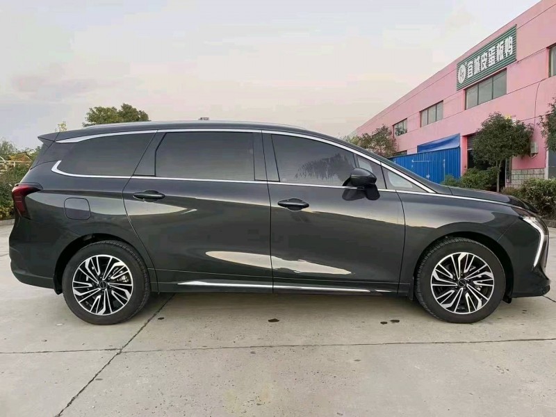 北京22年东风风行游艇4