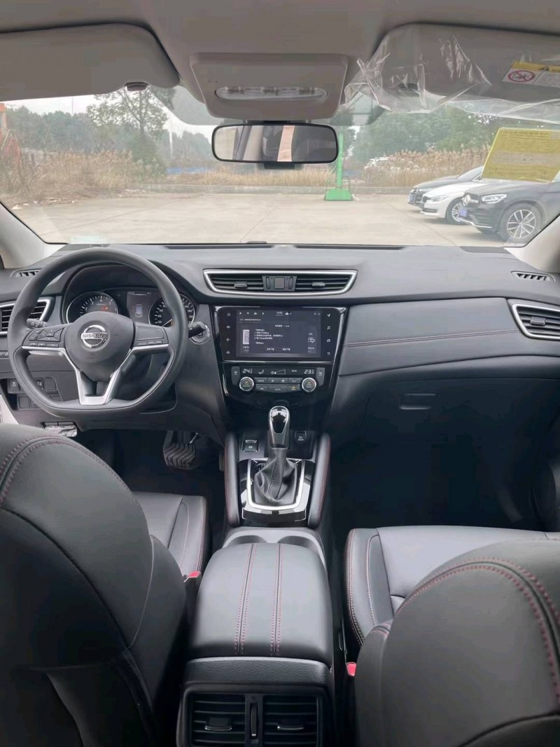 北京22年日产逍客8