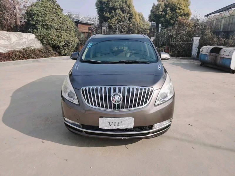 常州13年别克GL81