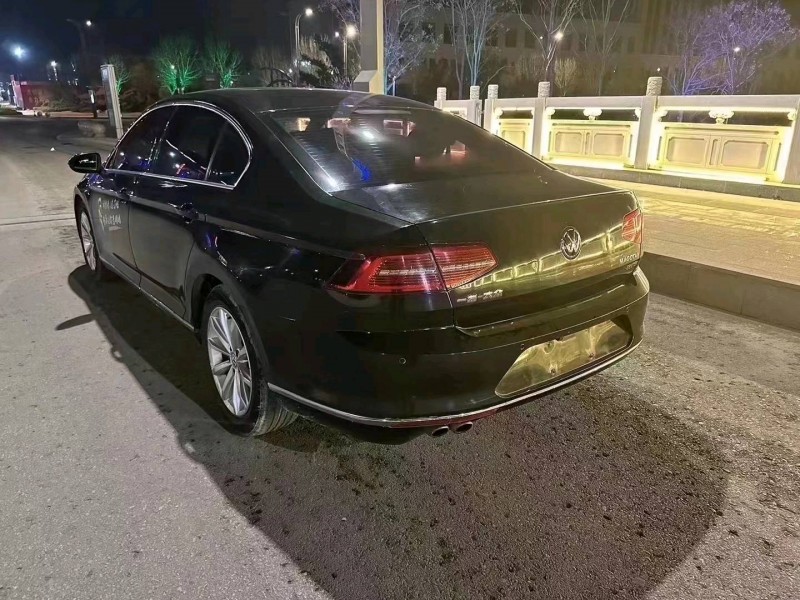 济南17年大众迈腾5