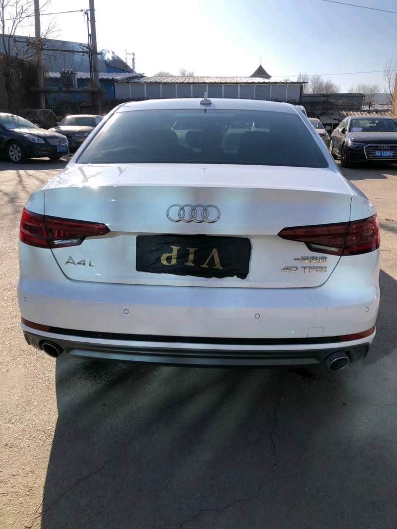沈阳17年奥迪A4L7