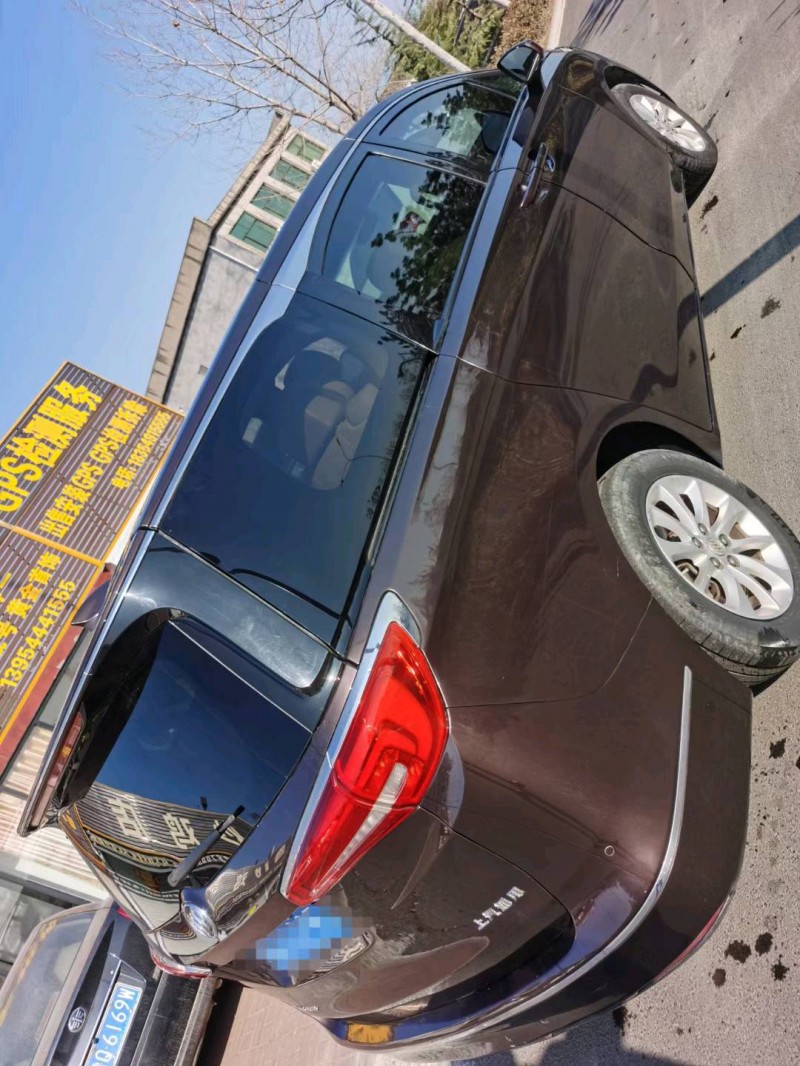 青岛16年别克GL87