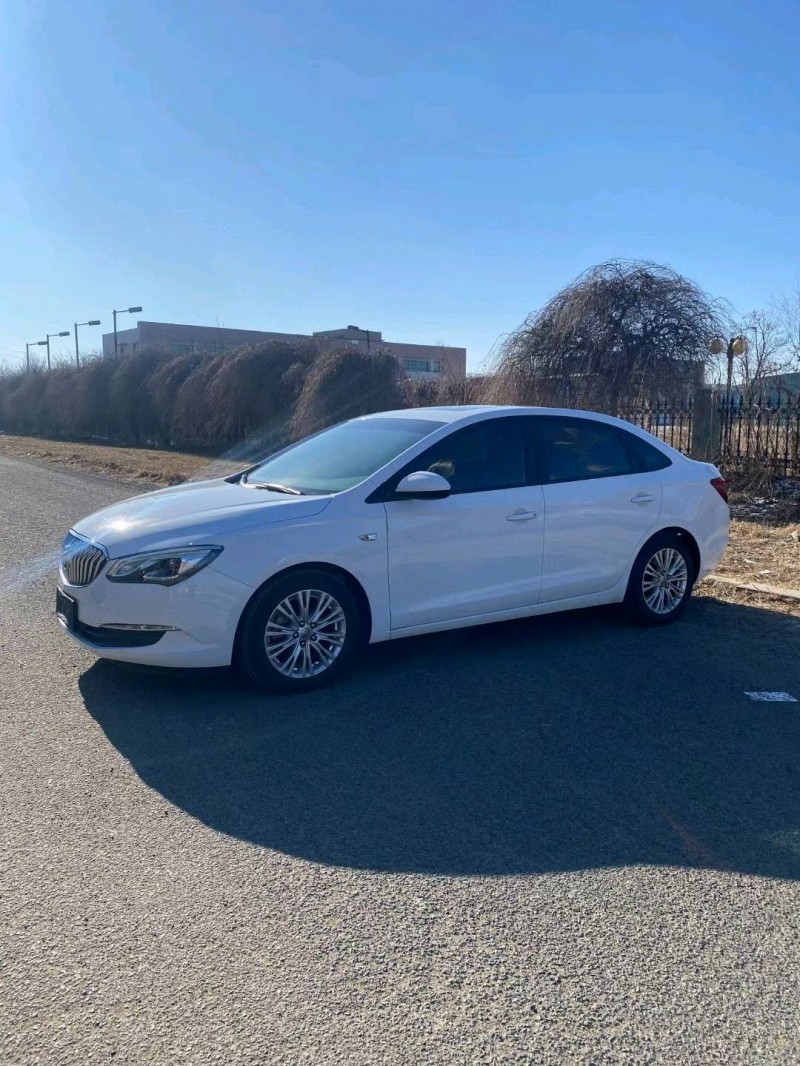 沈阳17年别克英朗3