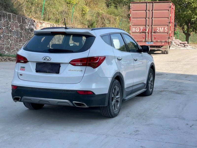 北京16年现代途胜9