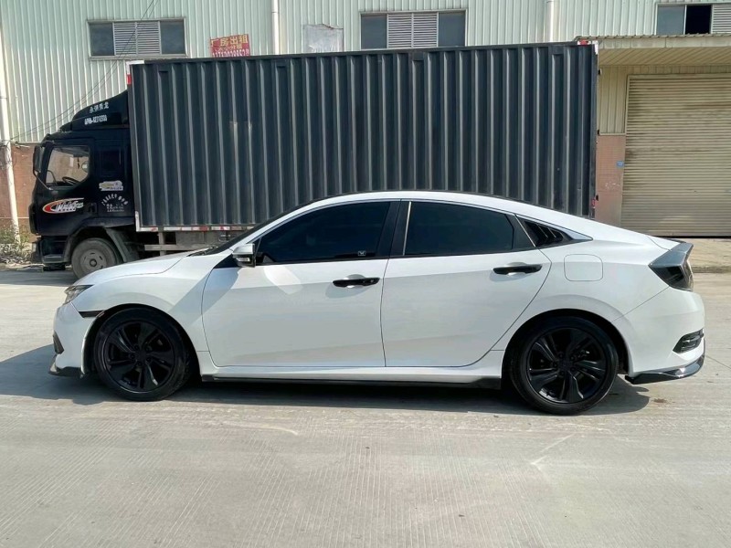 东莞17年本田思域7