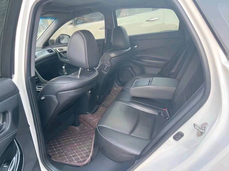 南宁18年本田思铂睿3