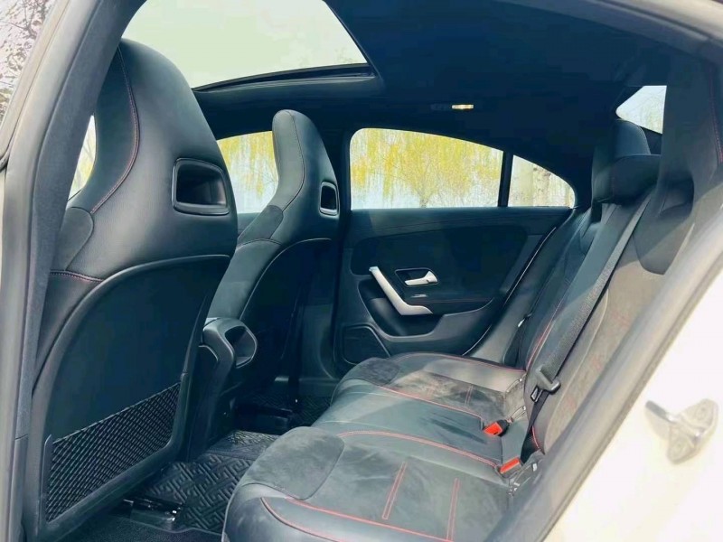 聊城21年奔驰CLA5