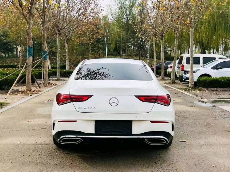 聊城21年奔驰CLA9