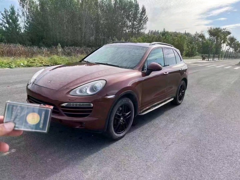 宜昌13年保时捷卡宴3