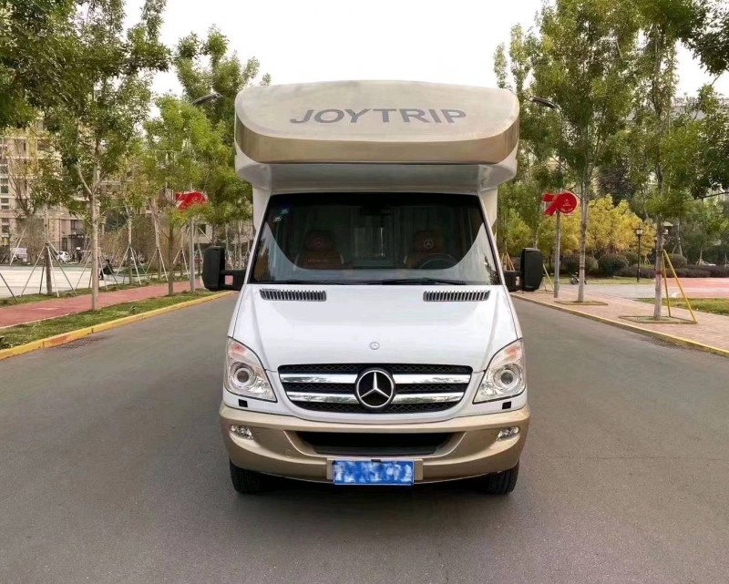 枣庄17年奔驰Sprinter1