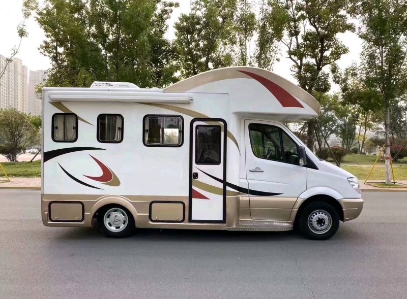 枣庄17年奔驰Sprinter3