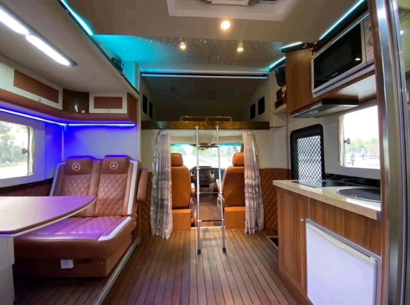 枣庄17年奔驰Sprinter8