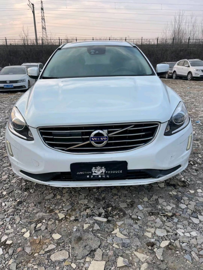 青岛15年沃尔沃XC601