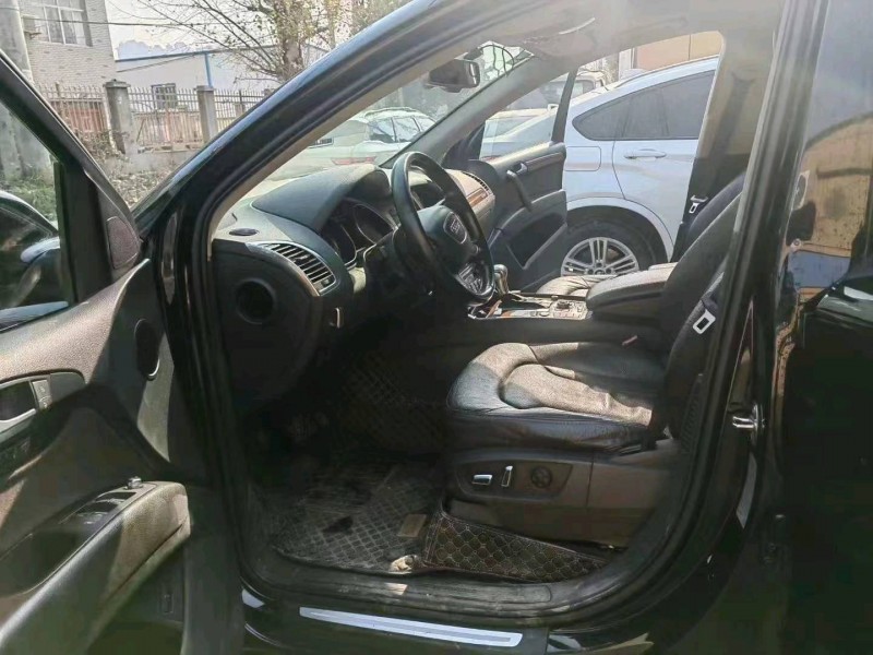 宜昌14年奥迪Q77