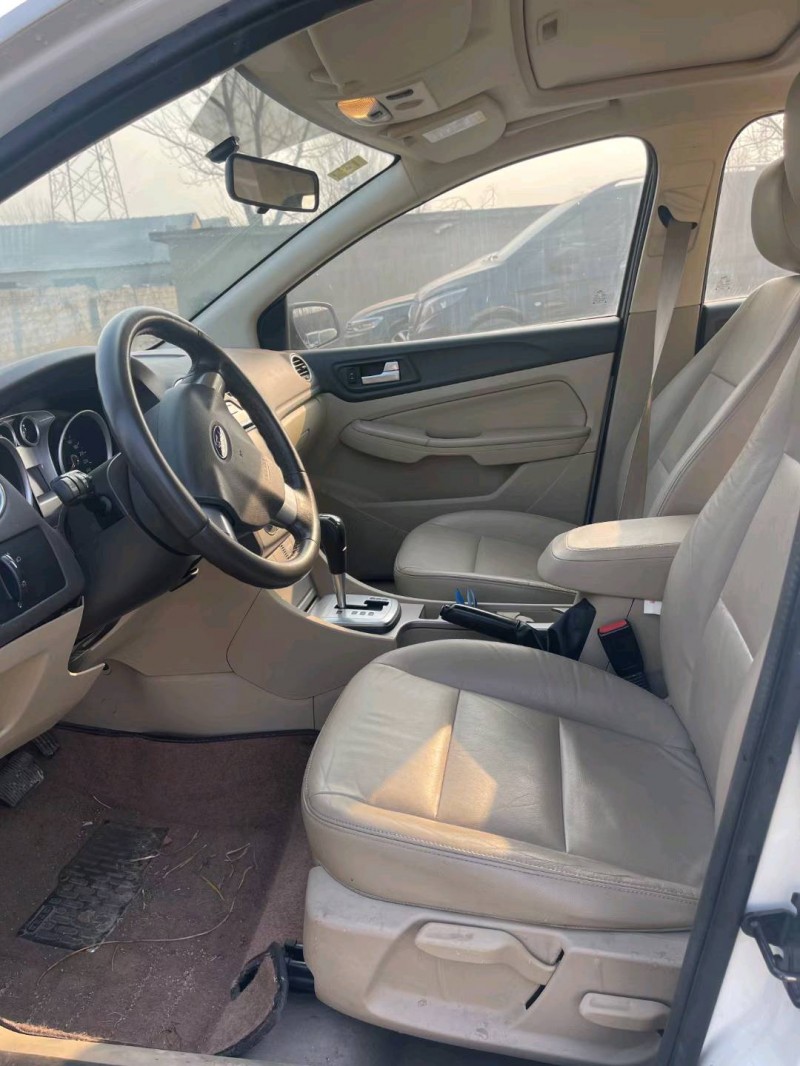 临沂17年福特福克斯5