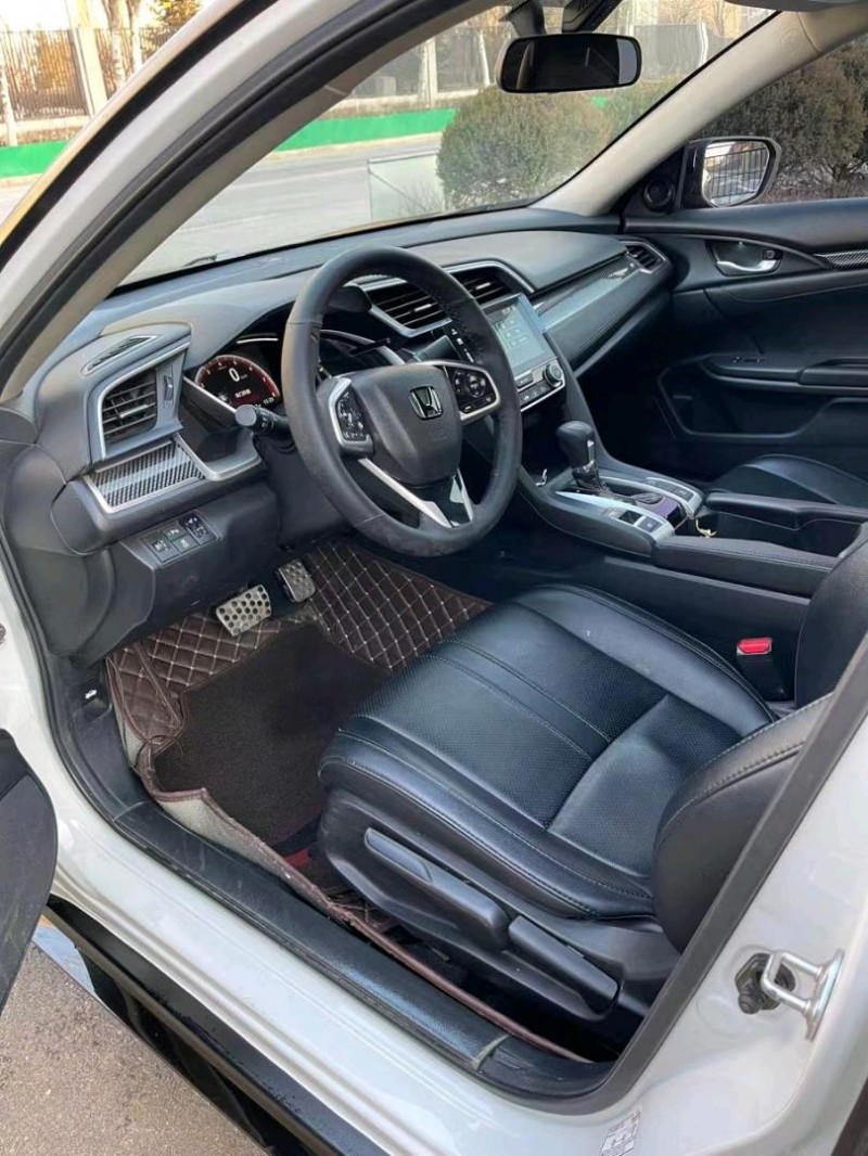 沈阳20年本田思域9