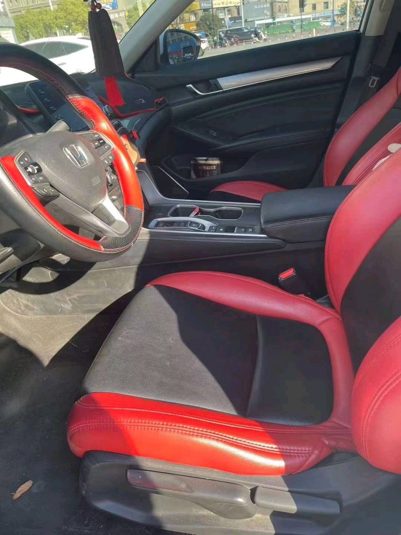 嘉兴19年本田雅阁6