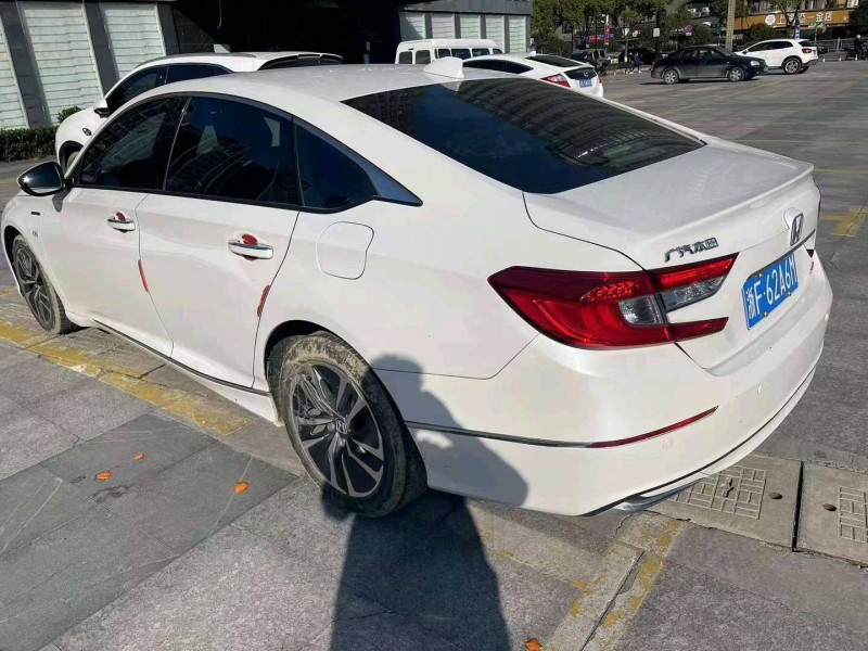 嘉兴19年本田雅阁1