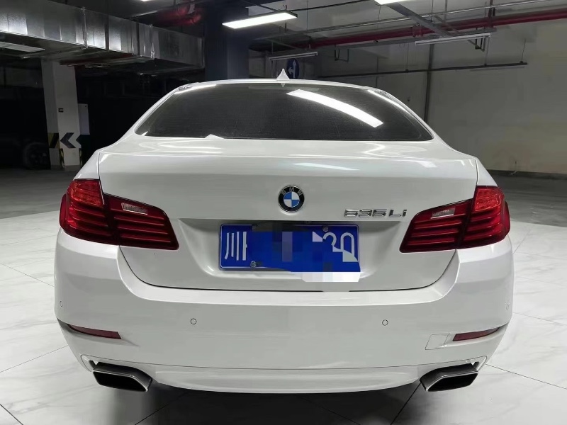 成都15年宝马5系3