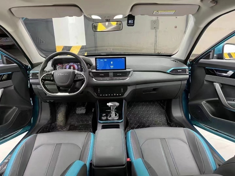 成都21年东风奕炫8