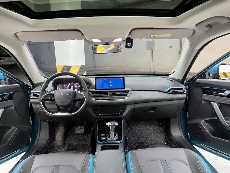 成都21年东风奕炫7