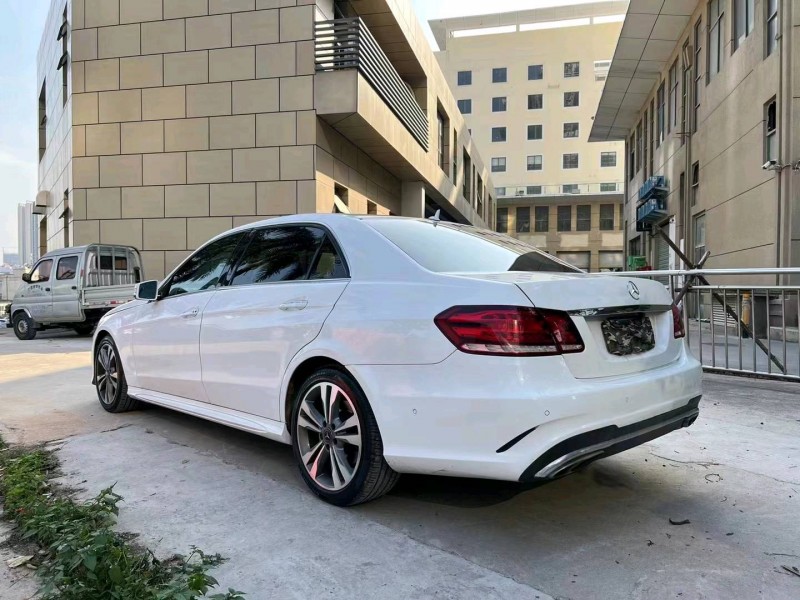 广州14年奔驰E8