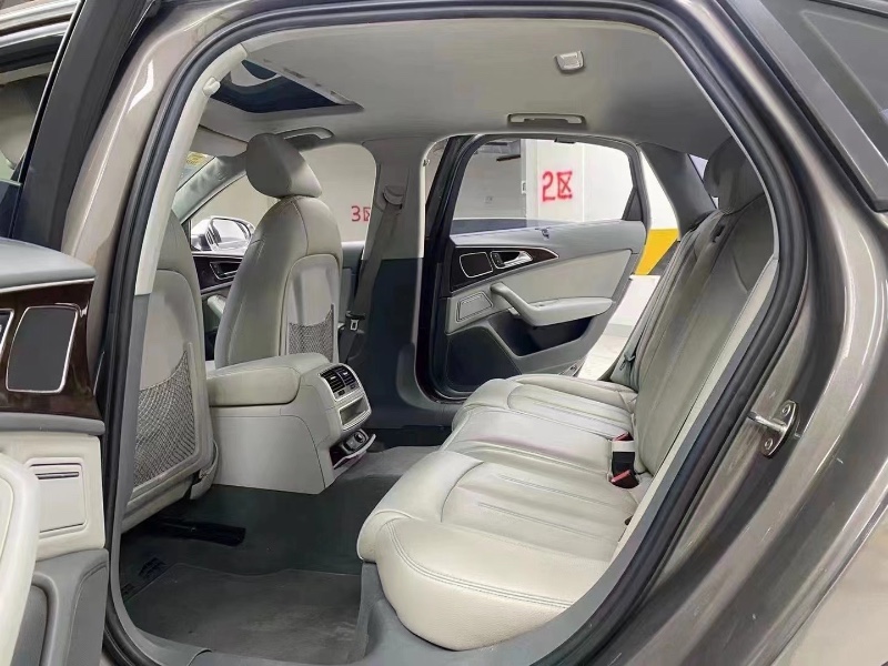 成都14年奥迪A6L8